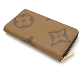 Louis Vuitton-Louis Vuitton Monogram Giant Reverse Zippy Wallet-Brown