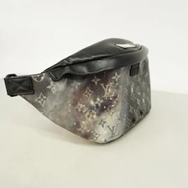Louis Vuitton-Louis Vuitton Monogram Galaxy Discovery Bum Bag-Black