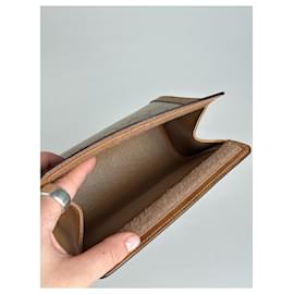 Céline-CELINE Clutch bags T.  Leather-Beige