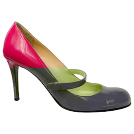 Christian Louboutin-Pompes Mary Jane à bout rond en cuir verni rose bubblegum Christian Louboutin-Rose