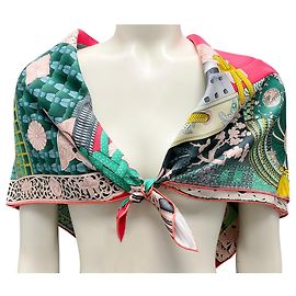Hermès Rare Rouge / Vert Multi Parures de Samouraïs Imprimé Carré Écharpe en Soie Twill Multicolore