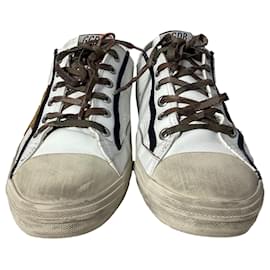 Golden Goose-Golden Goose V-Star in with Crocodile-Print Star in White Leather-White,Cream