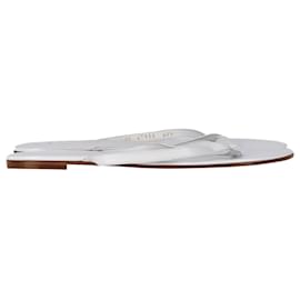 Gianvito Rossi- Gianvito Rossi Flip Flop Sandals in White Leather-White,Cream