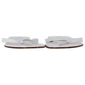 Gianvito Rossi- Gianvito Rossi Flip Flop Sandals in White Leather-White,Cream
