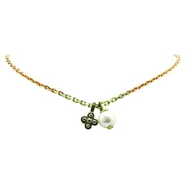 Louis Vuitton-Louis Vuitton Flower Charm Pearl Necklace-Golden