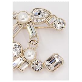 Chanel-Chanel brooch-Golden