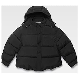 Jacquemus 40 down jacket Black