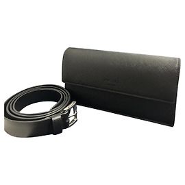 Prada Gürteltasche aus Saffiano Leder schwarz Schwarz