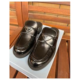 Prada-Prada Chocolate Loafers 38-Black