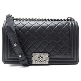 Chanel Boy Classic schwarze Lederhandtasche Schwarz