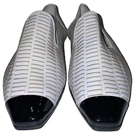 Chanel-Chanel 40 loafers-White