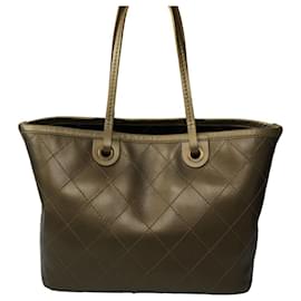 Chanel-Chanel tote bag in iridescent khaki leather-Golden