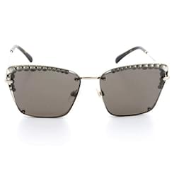 Chanel-Chanel sunglasses-Black