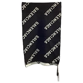 Balenciaga- Balenciaga Logo Intarsia Scarf in Black and White Wool-Black
