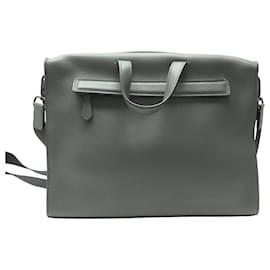 Fendi-NEW FENDI VITELLO 7VZ400 MESSENGER BAG WITH LEATHER STRAP-Grey