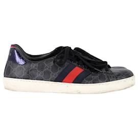 Gucci-Gucci Ace Supreme Sneakers in Black Leather-Black