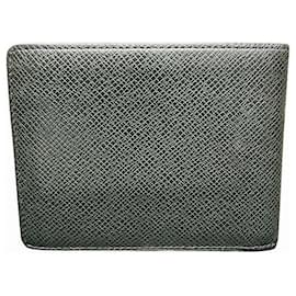 Louis Vuitton-Louis Vuitton Taiga Leather Bifold Wallet M30482-Black