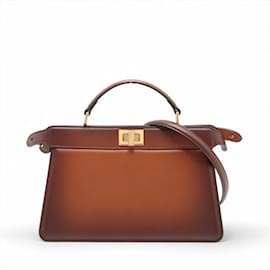 Fendi-Sac à bandoulière en cuir Fendi Peekaboo iSeeU East West-Marron