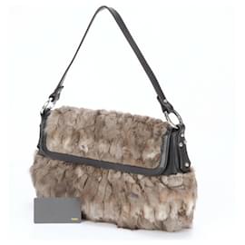 Fendi-Sac à épaule en fourrure de lapin Fendi-Marron