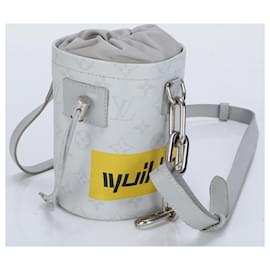 Louis Vuitton-Bolsa de Ombro Nano Monogram Chalk Louis Vuitton-Marrom,Monograma