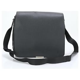 Louis Vuitton-Louis Vuitton Taiga Victor Leather Shoulder Bag-Grey