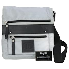 Chanel-Chanel Gray Leather and Nylon Shoulder Bag-Brown
