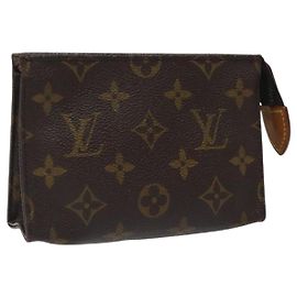 LOUIS VUITTON Monogram Poche Toilette 15 Pouch M47546 LV Auth th5824 Monogramma
