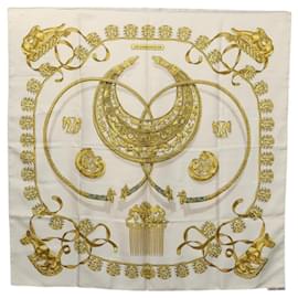 Hermès-HERMES Carre 90 Scarf ""LES CAVALIERS D'OR"" Silk White Auth fm4509-White