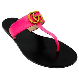 Gucci Neon Pink Leder GG Marmont T Strap Sandalen Pink