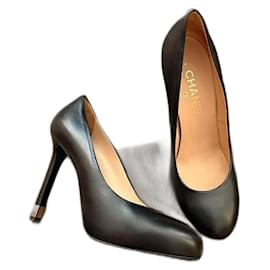 Chanel-Amazing Chanel Classic Heels-Black