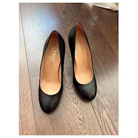 Chanel-Amazing Chanel Classic Heels-Black