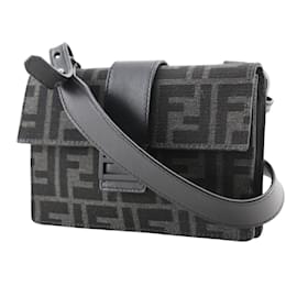 Fendi-Fendi Marsupio Baguette Shoulder Bag-Black
