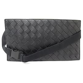 Bottega Veneta-Belt bag Bottega Veneta black intrecciato leather-Black