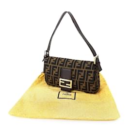 Fendi-Fendi Zucca Mamma Baguette Shoulder Bag-Brown