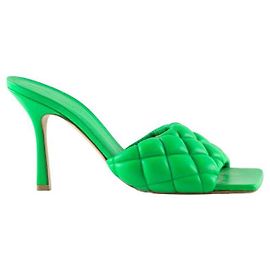Bottega Veneta Saltos de couro verdes Verde