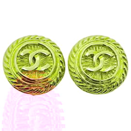 Chanel-Chanel Gold Plated Clip Earrings-Golden