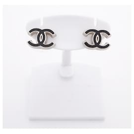 Chanel-Chanel Black and Silver Stud Earrings-Black,Silvery