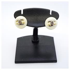 Chanel-Chanel Silver and White Stud Earrings-Silvery,White