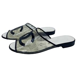 Chanel-Rare Chanel PVC Black Patent Leather CC Logos Flat Slide Sandals EU 39.5C-Black