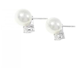 Mikimoto-Mikimoto Akoya Pearl Stud Earrings-Golden