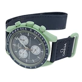 Omega-Omega Speedmaster Moonswatch Mission on Earth 2022-Other
