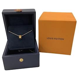 Louis Vuitton-Louis Vuitton 18K Yellow Gold Pendant Necklace-Golden