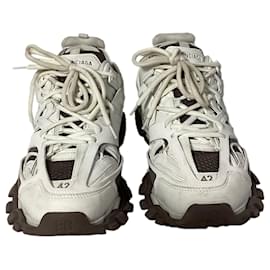 Balenciaga-Balenciaga Track Sneakers in White Polyurethane-White