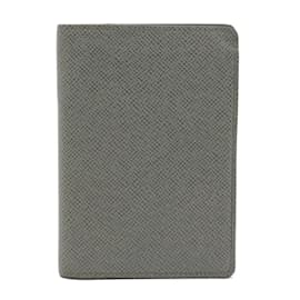 Louis Vuitton-Louis Vuitton Taiga Leather Passport Cover in Glacier-Other
