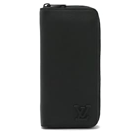 Louis Vuitton-Louis Vuitton LV Aerogram Zippy Wallet-Black