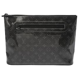 Louis Vuitton-Louis Vuitton Monogram Eclipse Pochette in Gray-Brown