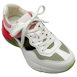 Gucci-Gucci Pink / White Rhyton Sneakers-Pink