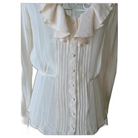 Guess Seidenbluse in Eggshell Aus weiß