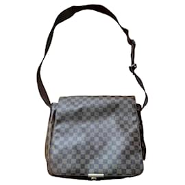 Louis Vuitton-LV bag-Monogram