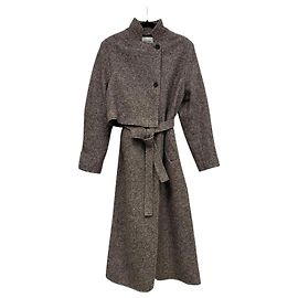 Henrik Vibskov Abrigos, Ropa de abrigo Castaño